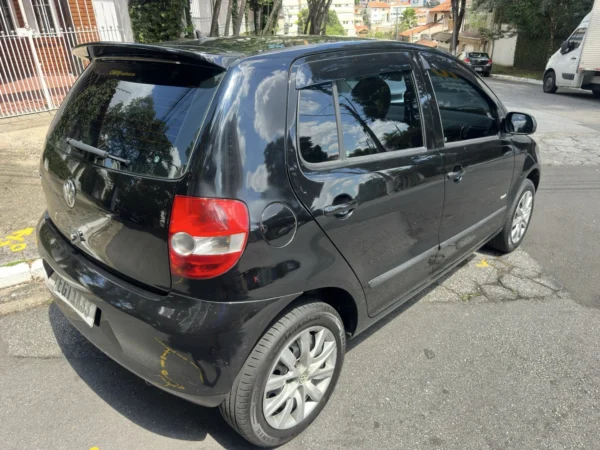 VOLKSWAGEN FOX 1.0 MI TREND 8V FLEX 4P MANUAL 2010 - Imagem 2