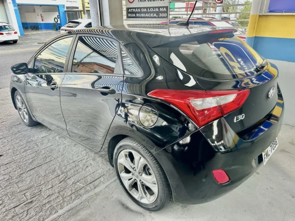 HYUNDAI I30 1.8 MPI 16V GASOLINA 4P AUTOMATICO 2015 - Imagem 2