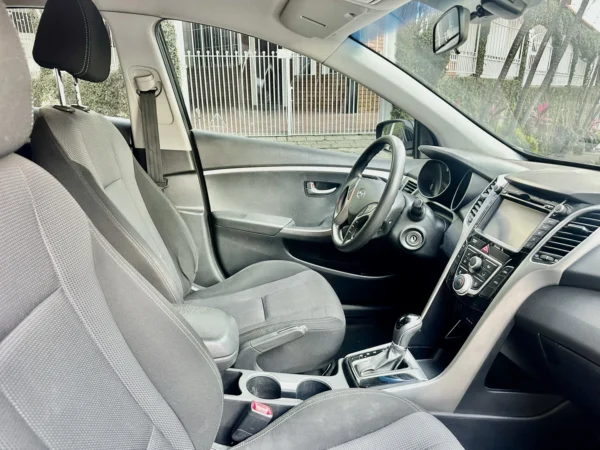 HYUNDAI I30 1.8 MPI 16V GASOLINA 4P AUTOMATICO 2015 - Imagem 3