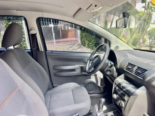 VOLKSWAGEN FOX 1.0 MI TREND 8V FLEX 4P MANUAL 2010 - Imagem 5