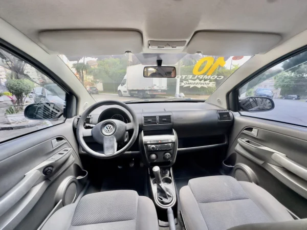 VOLKSWAGEN FOX 1.0 MI TREND 8V FLEX 4P MANUAL 2010 - Imagem 6