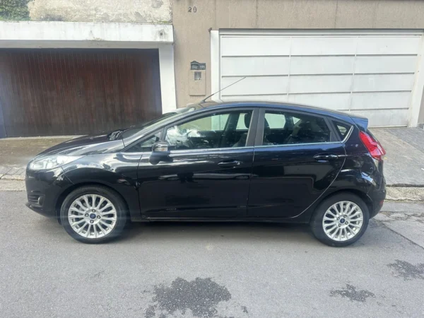 FORD FIESTA 1.6 TITANIUM HATCH 16V FLEX 4P AUTOMÁTICO 2014 - Imagem 3