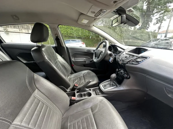 FORD FIESTA 1.6 TITANIUM HATCH 16V FLEX 4P AUTOMÁTICO 2014 - Imagem 6