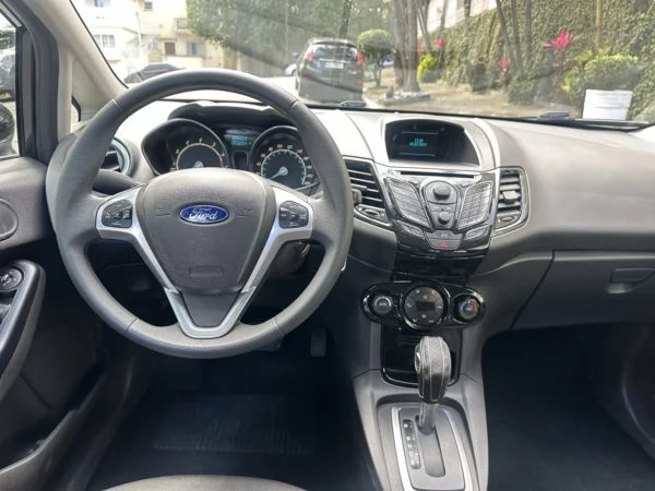 FORD FIESTA 1.6 TITANIUM HATCH 16V FLEX 4P AUTOMÁTICO 2014 - Imagem 12