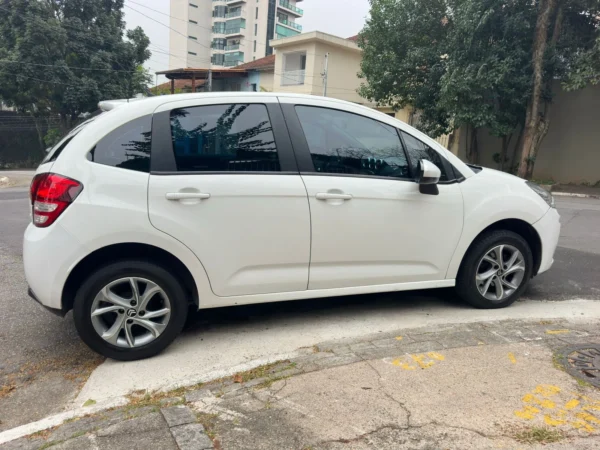 CITROËN C3 1.2 PURE TECH FLEX TENDANCE MANUAL 2017 - Imagem 2