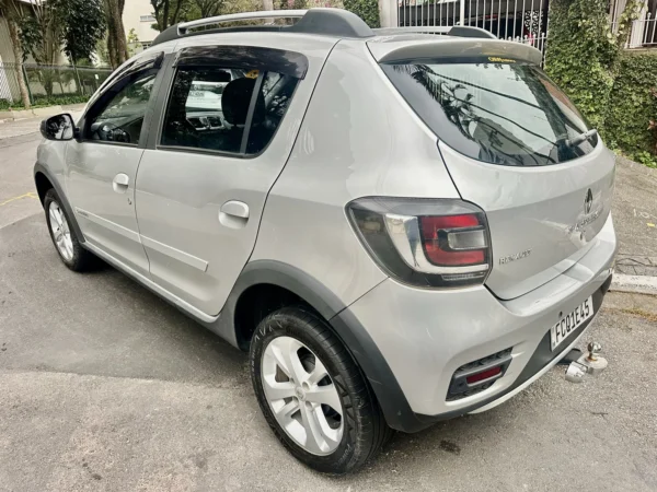 RENAULT SANDERO 1.6 STEPWAY 8V FLEX 4P AUTOMATIZADO 2016 - Imagem 10