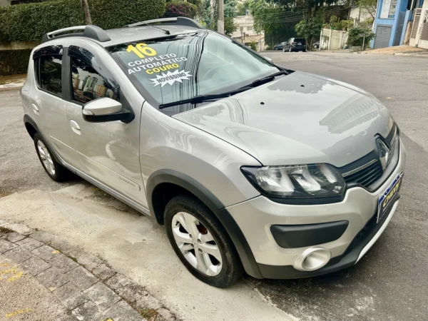 RENAULT SANDERO 1.6 STEPWAY 8V FLEX 4P AUTOMATIZADO 2016 - Imagem 11