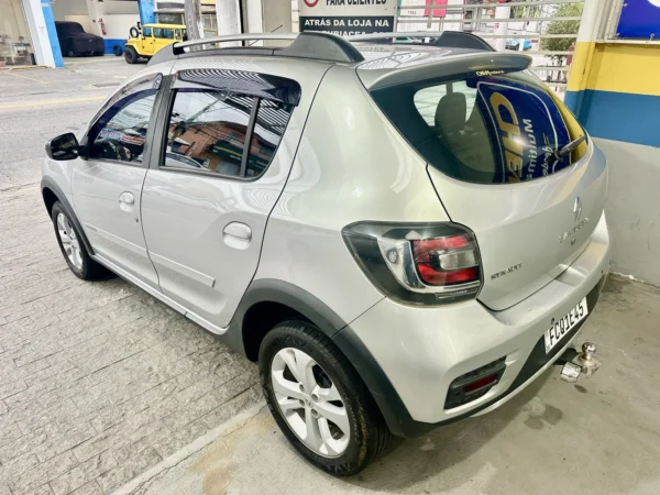 RENAULT SANDERO 1.6 STEPWAY 8V FLEX 4P AUTOMATIZADO 2016 - Imagem 12