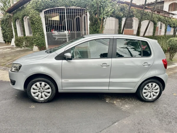 VOLKSWAGEN FOX 1.0 MI 8V FLEX 4P MANUAL 2014 - Imagem 14