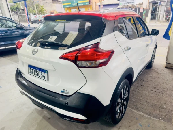 NISSAN KICKS 1.6 16V FLEXSTART SL 4P XTRONIC 2018 - Imagem 8