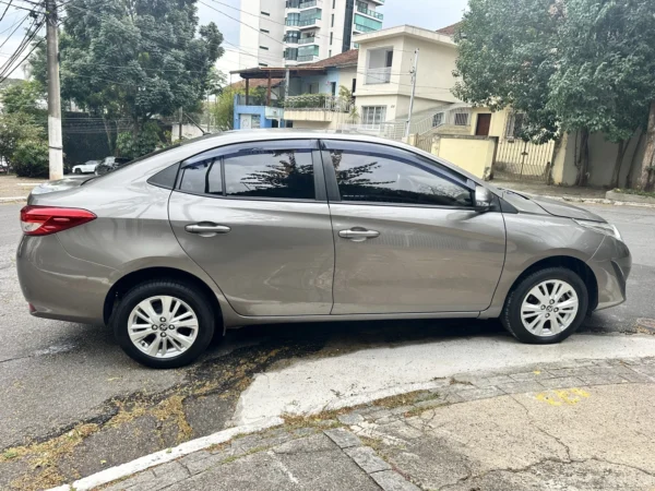 TOYOTA YARIS 1.5 16V FLEX SEDAN XL MULTIDRIVE 2019 ÚNICA DONA - Imagem 9