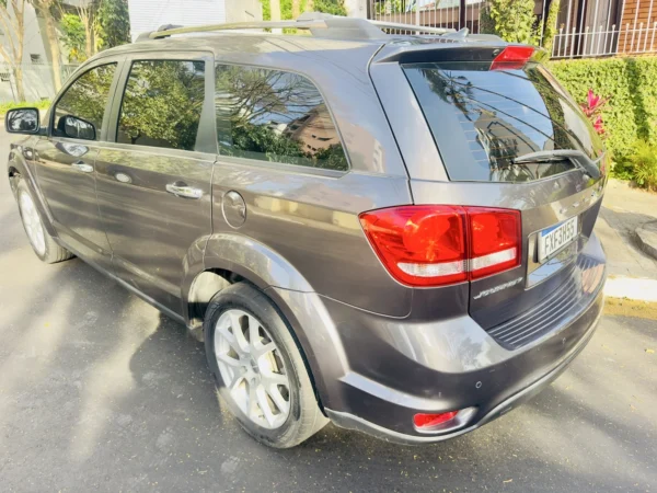 DODGE JOURNEY 3.6 RT V6 GASOLINA 4P AUTOMÁTICO 2015 - Imagem 5