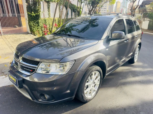 DODGE JOURNEY 3.6 RT V6 GASOLINA 4P AUTOMÁTICO 2015 - Imagem 4
