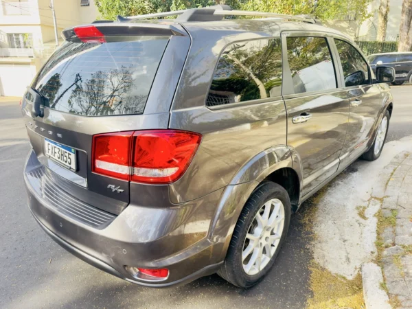 DODGE JOURNEY 3.6 RT V6 GASOLINA 4P AUTOMÁTICO 2015 - Imagem 12