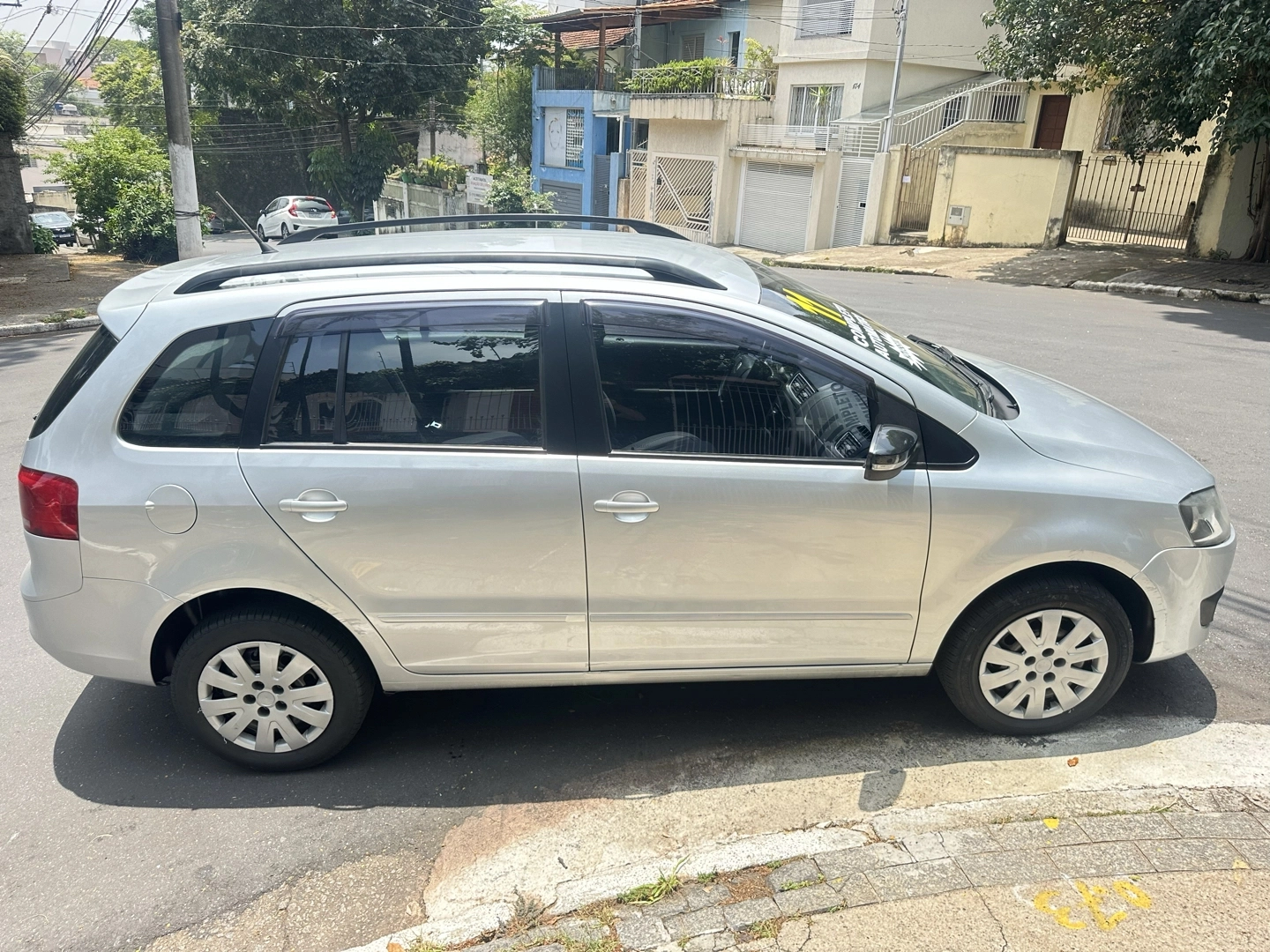 VOLKSWAGEN SPACEFOX 1.6 MI TREND 8V FLEX 4P AUTOMATIZADO 2011 - Imagem 11