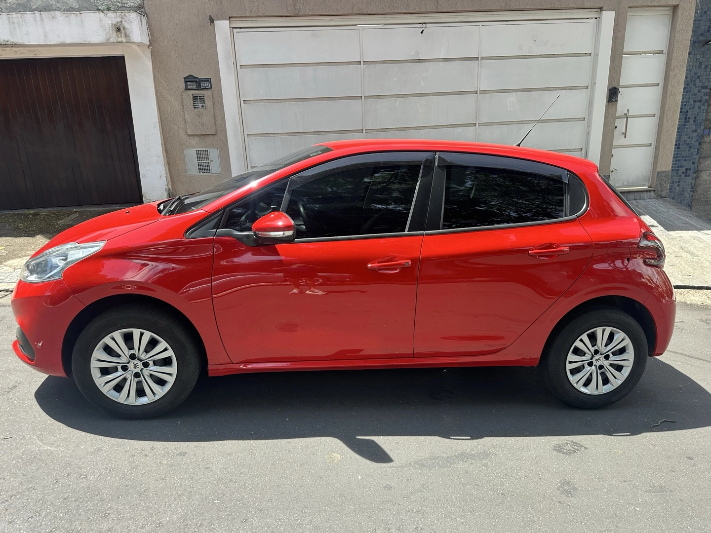 PEUGEOT 208 1.2 ACTIVE 12V FLEX 4P MANUAL 2017 - Imagem 2