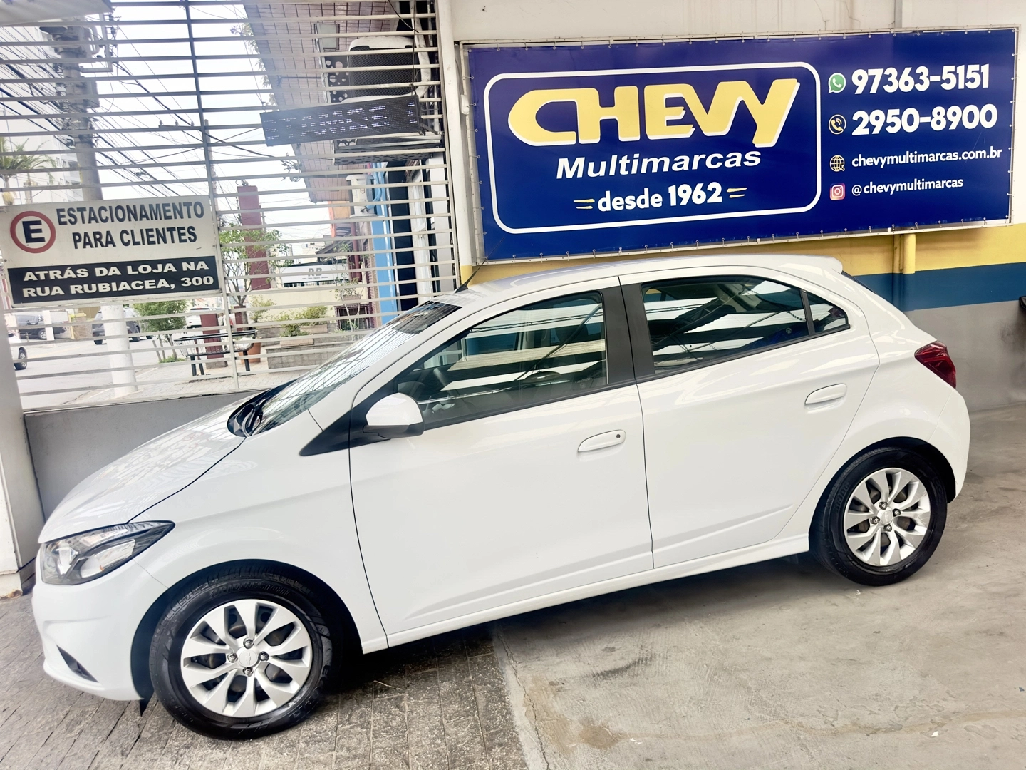 CHEVROLET ONIX 1.4 MPFI LT 8V FLEX 4P AUTOMÁTICO 2018 - Imagem 6