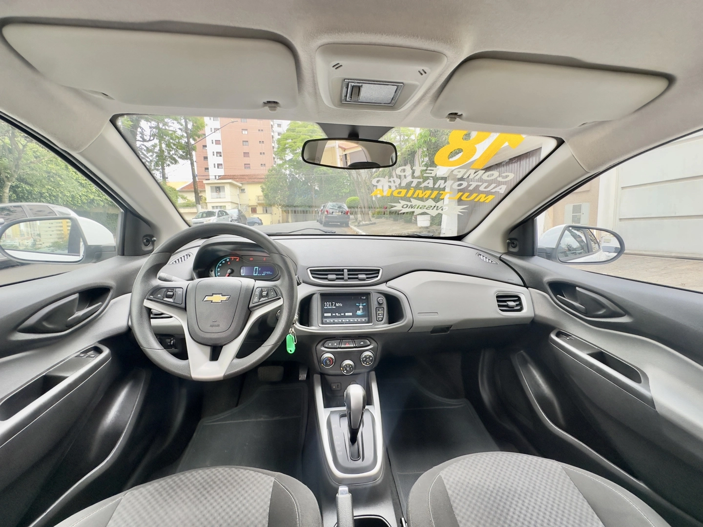 CHEVROLET ONIX 1.4 MPFI LT 8V FLEX 4P AUTOMÁTICO 2018 - Imagem 8