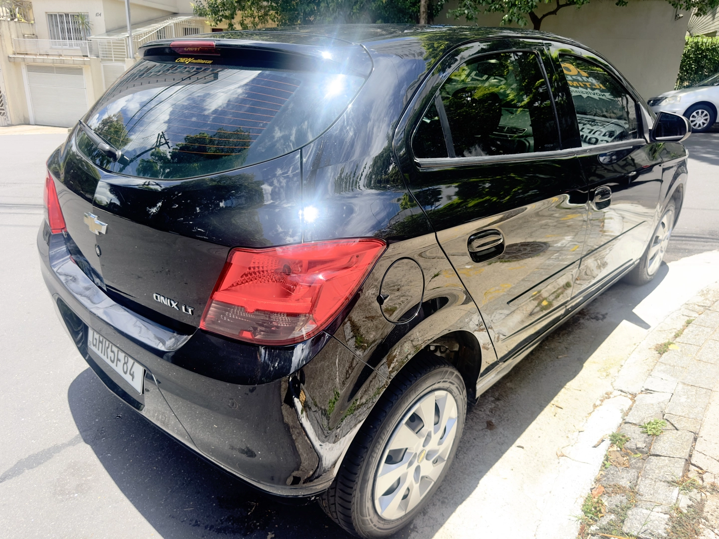 CHEVROLET ONIX 1.4 MPFI LT 8V FLEX 4P MANUAL 2016 - Imagem 2