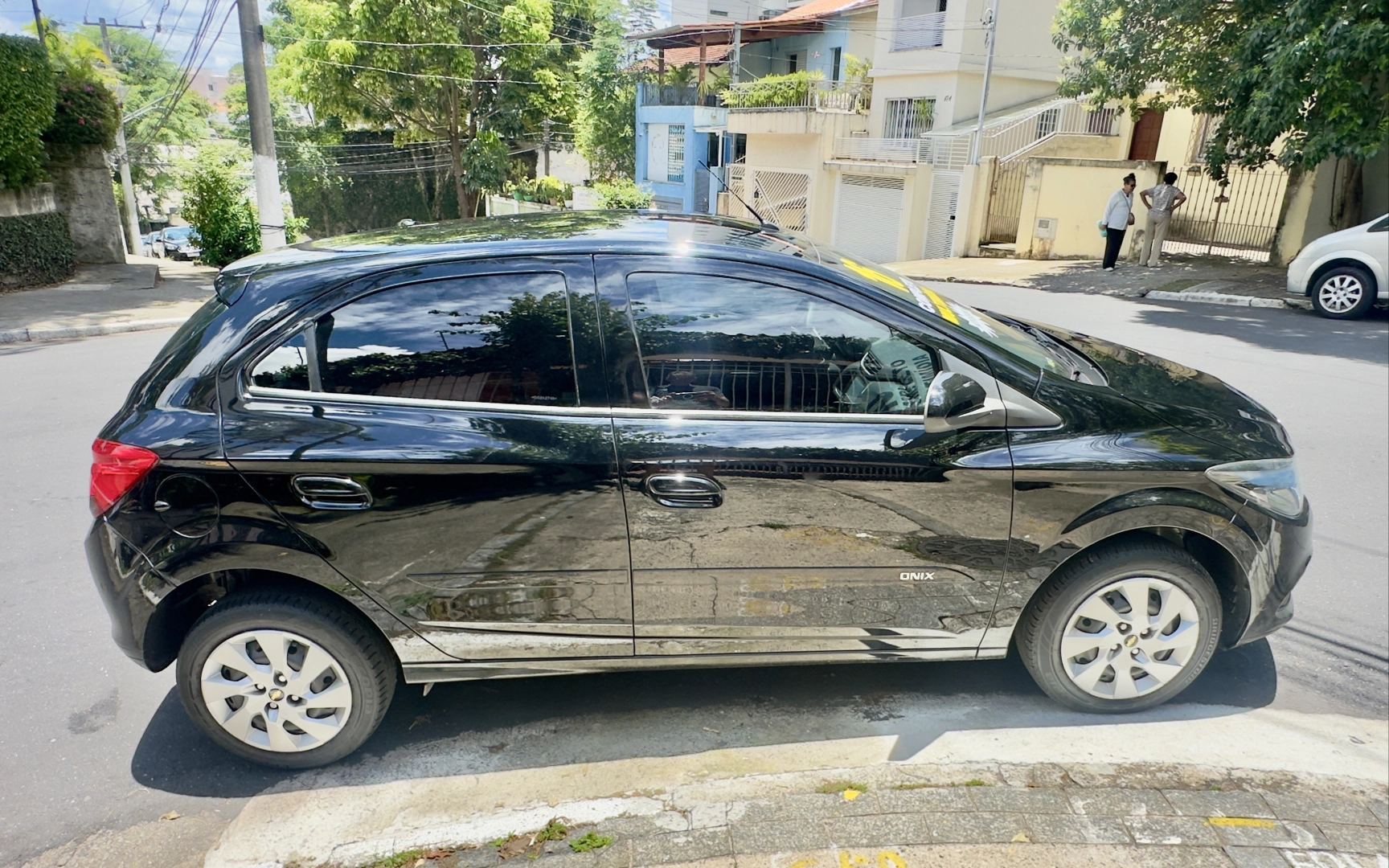 CHEVROLET ONIX 1.4 MPFI LT 8V FLEX 4P MANUAL 2016 - Imagem 13