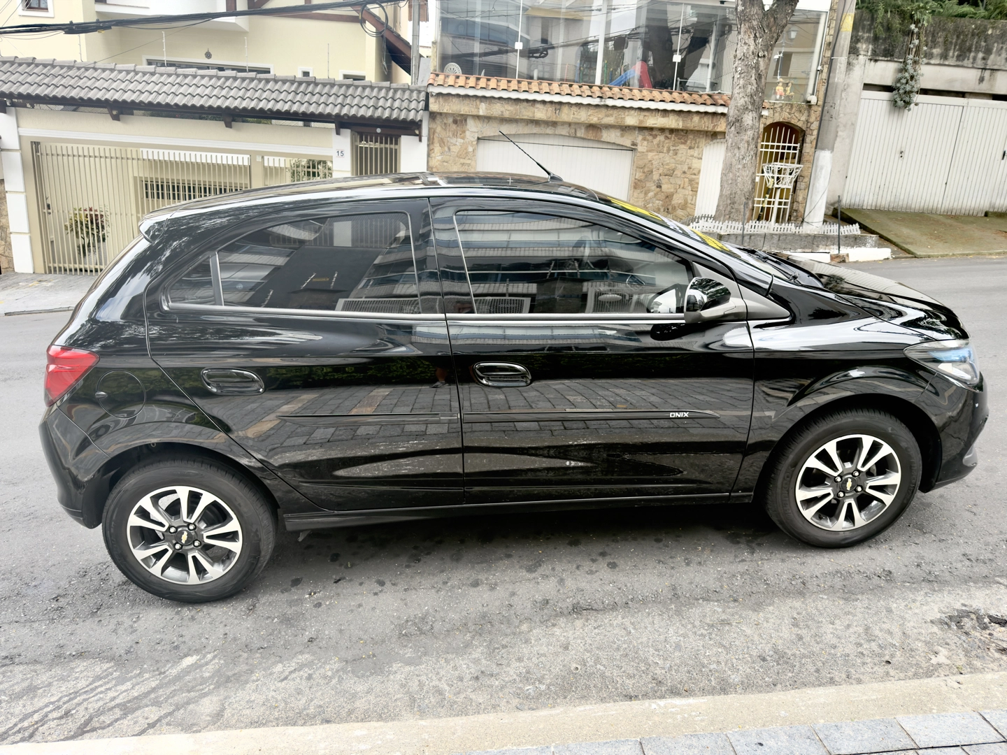 CHEVROLET ONIX 1.4 MPFI LTZ 8V FLEX 4P AUTOMÁTICO - Imagem 8