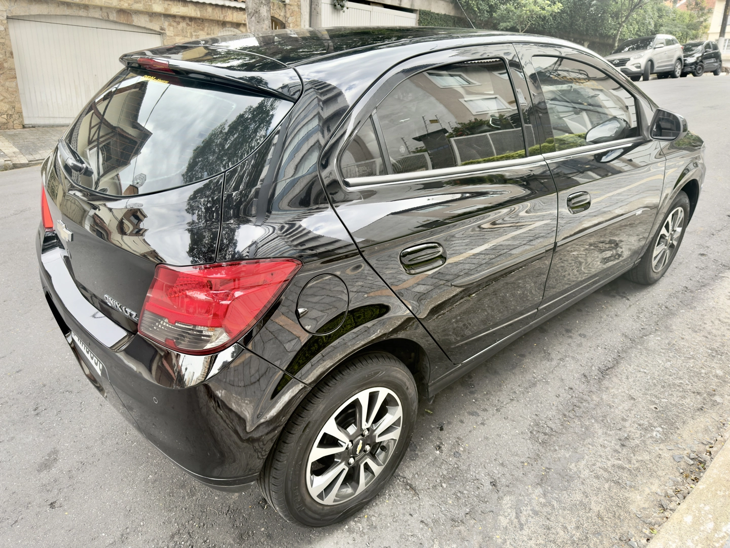 CHEVROLET ONIX 1.4 MPFI LTZ 8V FLEX 4P AUTOMÁTICO - Imagem 4