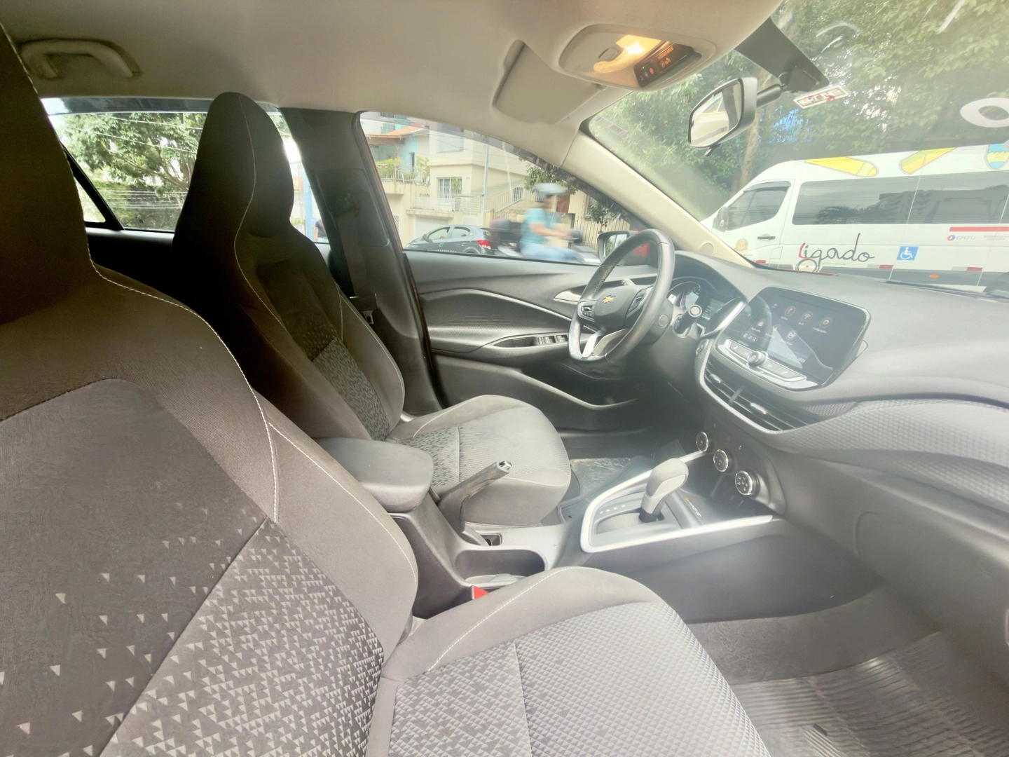 CHEVROLET ONIX 1.0 TURBO FLEX LTZ AUTOMÁTICO 2020 BAIXA KM - Imagem 7