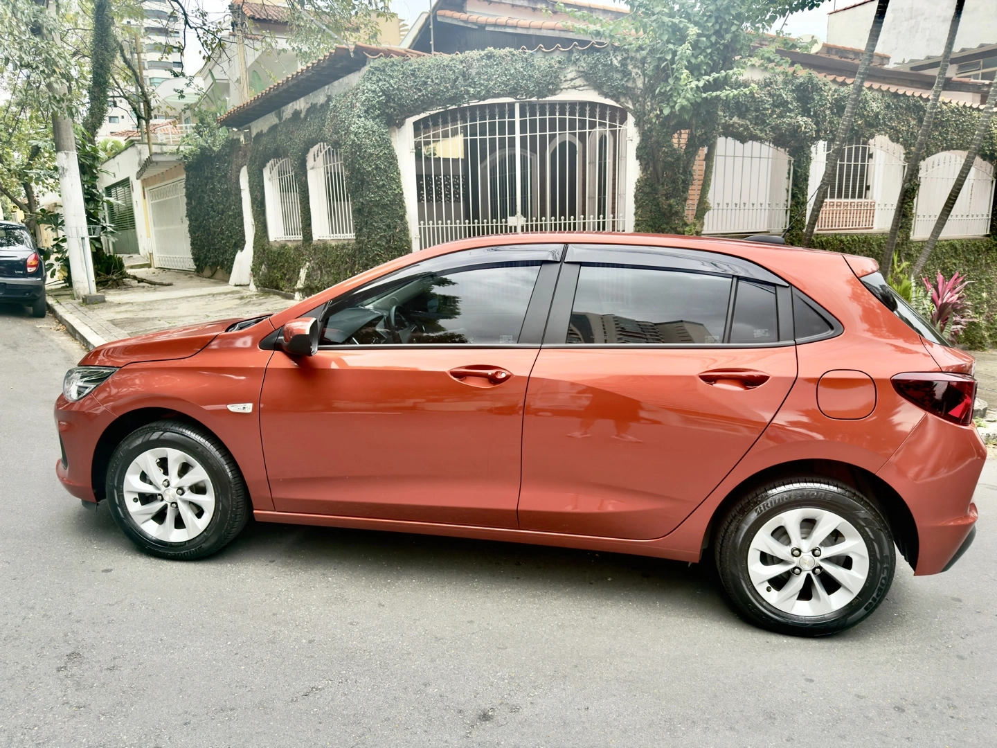 CHEVROLET ONIX 1.0 TURBO FLEX LTZ AUTOMÁTICO 2020 BAIXA KM - Imagem 4