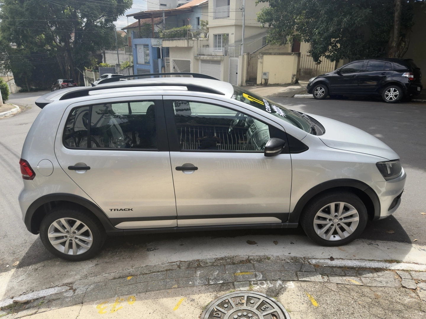 VOLKSWAGEN FOX 1.0 MPI TRACK 12V FLEX 4P MANUAL 2017 - Imagem 11