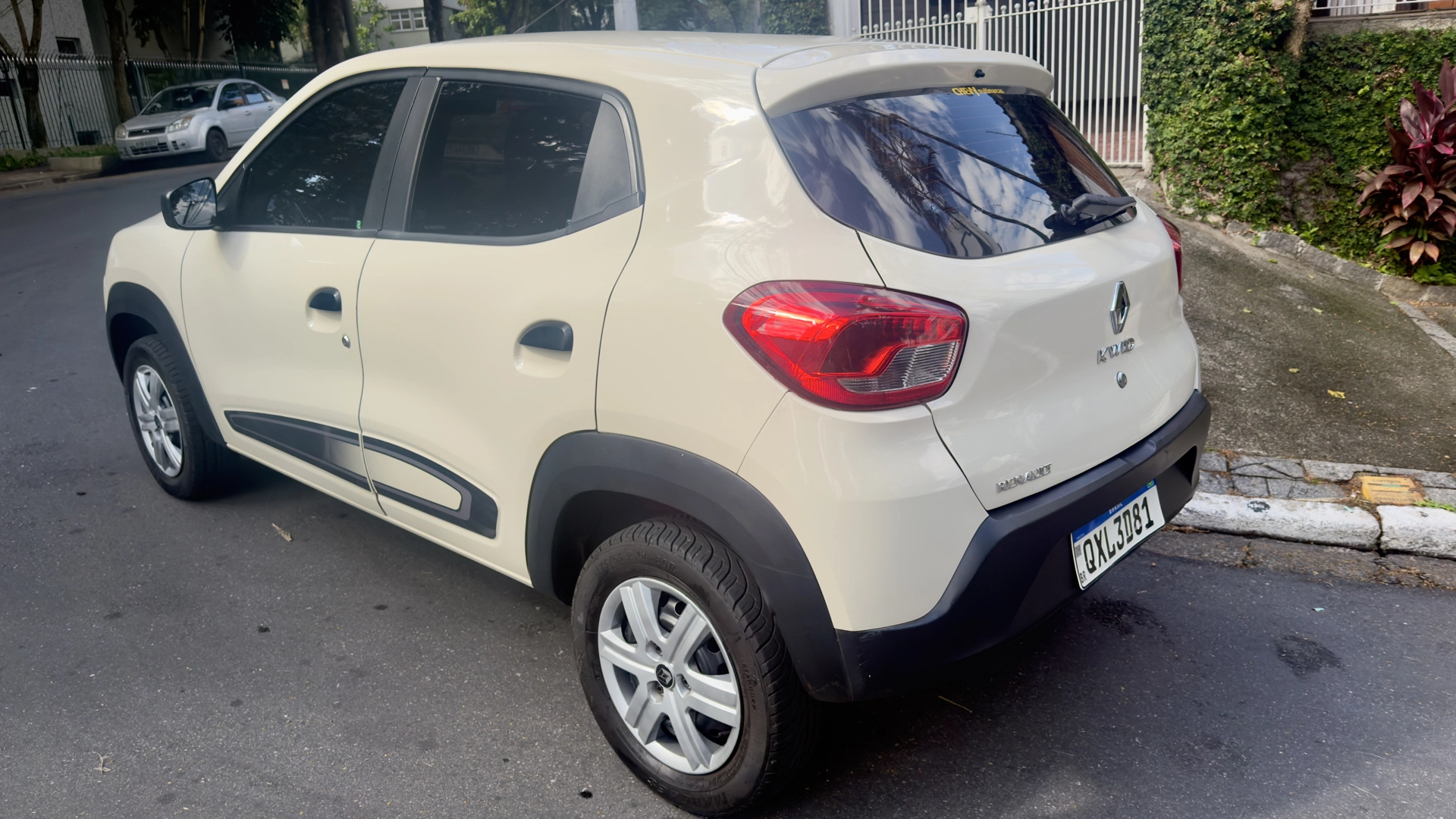RENAULT KWID 1.0 12V SCE FLEX ZEN MANUAL 2021 - Imagem 9