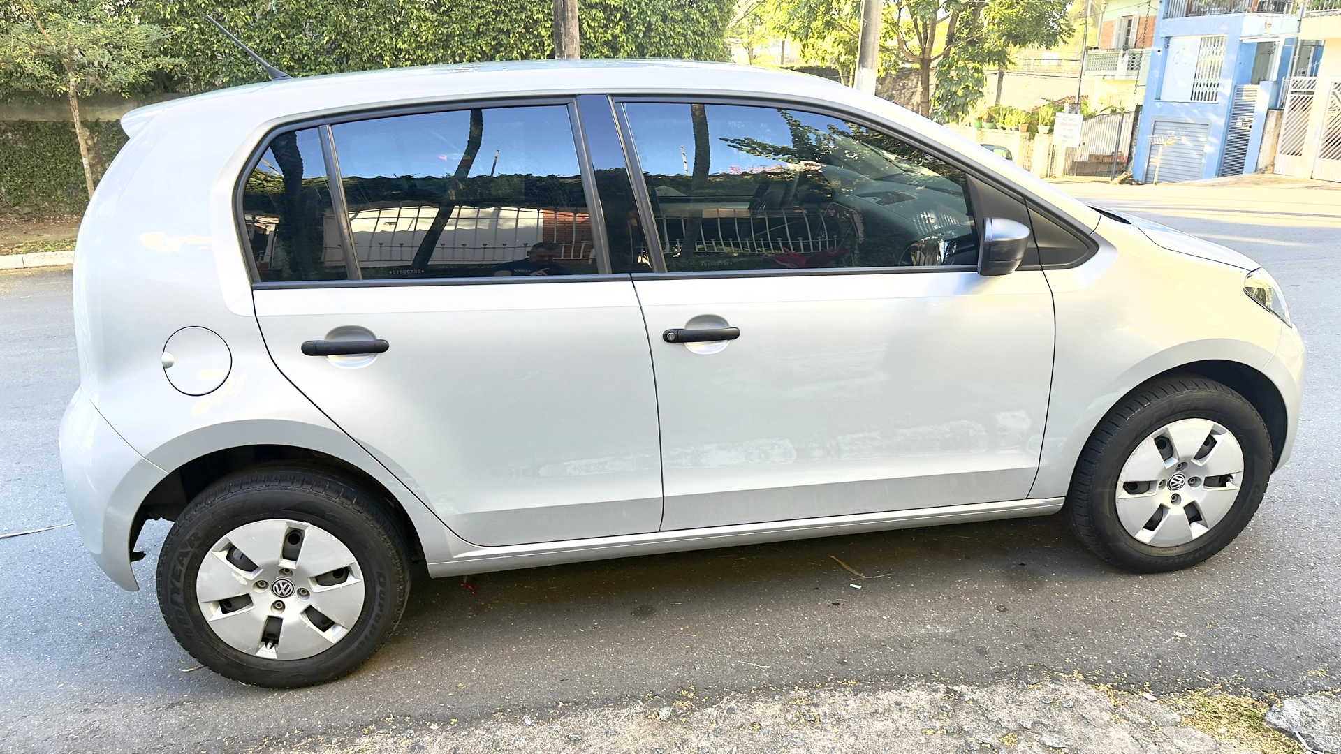 VOLKSWAGEN UP 1.0 MPI TAKE UP 12V FLEX 4P MANUAL 2016 BAIXA KM - Imagem 12