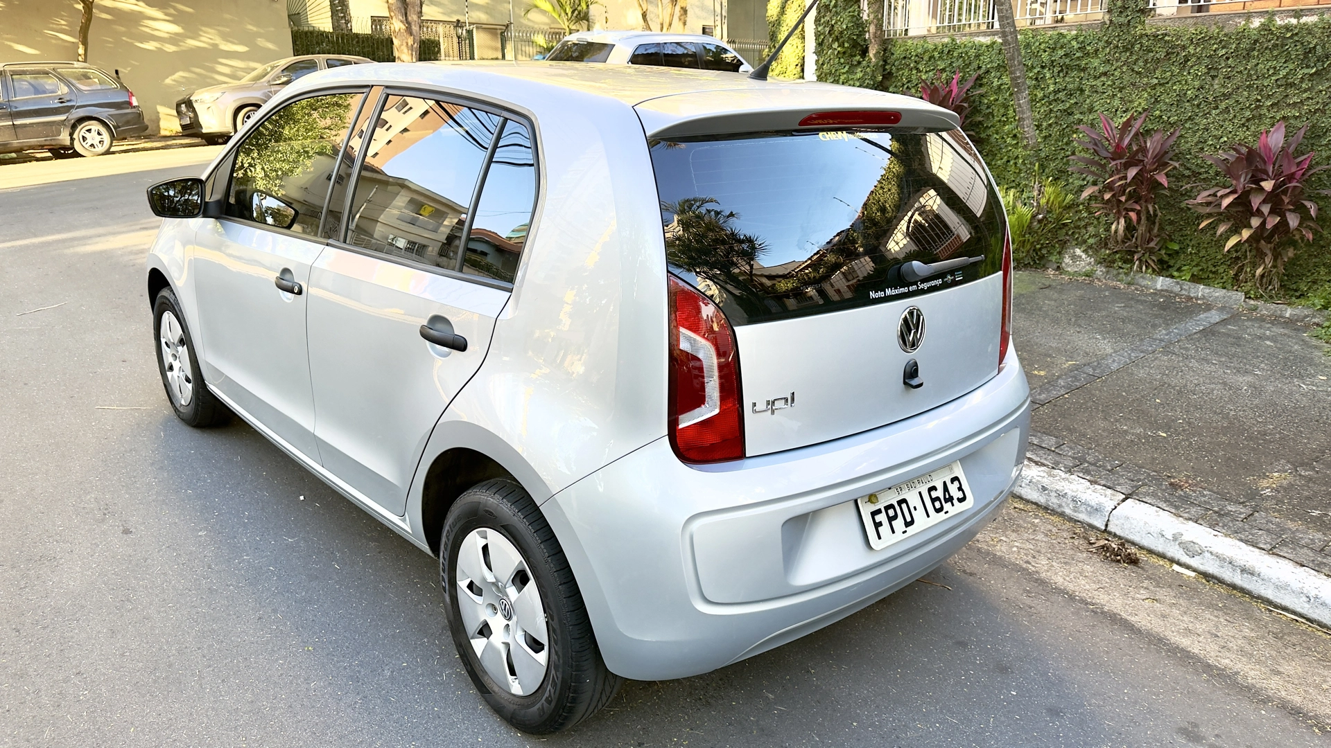 VOLKSWAGEN UP 1.0 MPI TAKE UP 12V FLEX 4P MANUAL 2016 BAIXA KM - Imagem 16