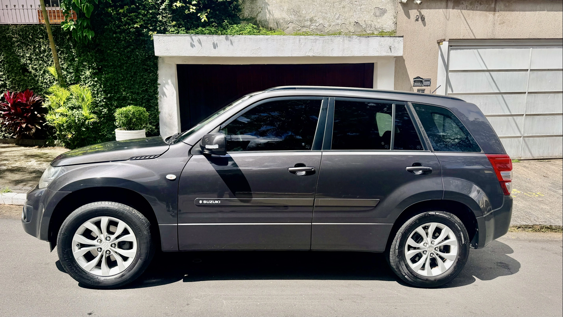 SUZUKI GRAND VITARA 2.0 4X2 16V GASOLINA 4P AUTOMÁTICO 2013 - Imagem 8